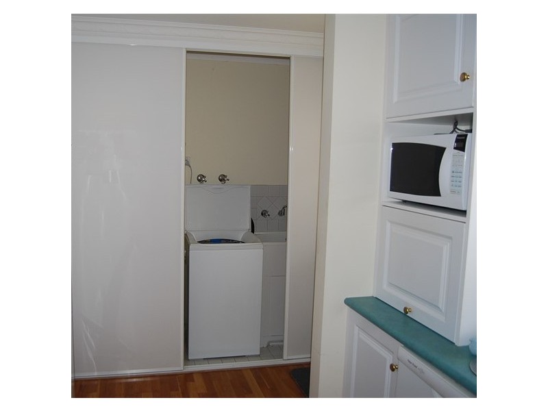 1/16-20 Roadknight Street, Lakes Entrance VIC 3909