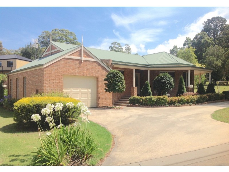 4 Fell Place, Metung VIC 3904