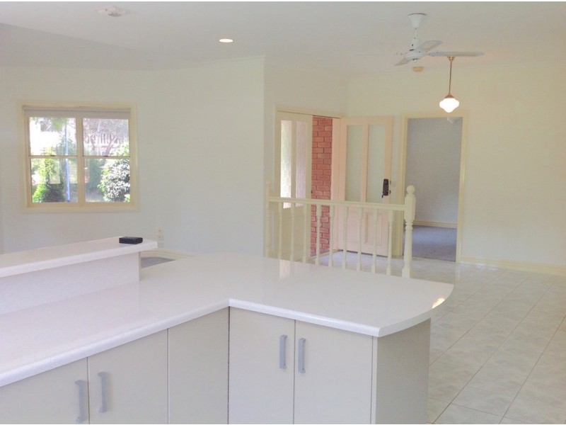 4 Fell Place, Metung VIC 3904