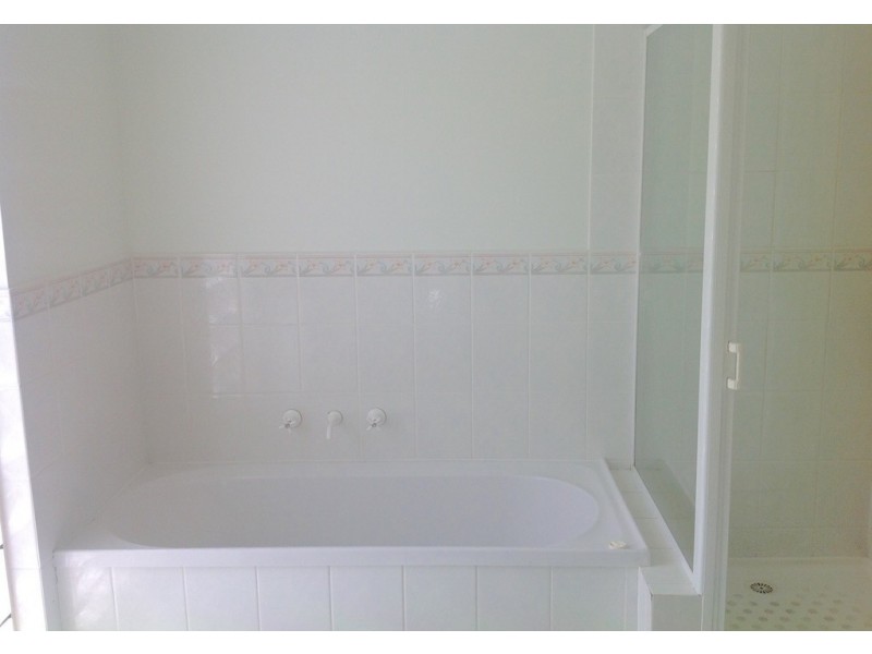 4 Fell Place, Metung VIC 3904