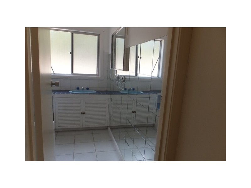 22 Northrope Road, Lakes Entrance VIC 3909