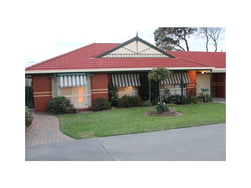 5 / 67-73 Roadknight Street, Lakes Entrance VIC 3909