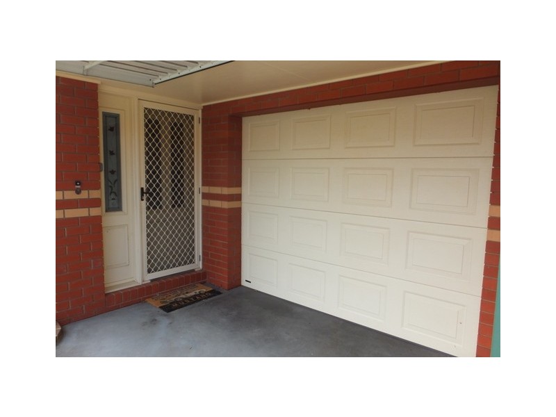 5 / 67-73 Roadknight Street, Lakes Entrance VIC 3909