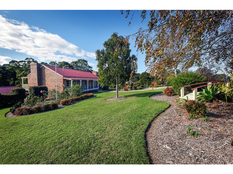 24 Tranquil Court, Lakes Entrance VIC 3909