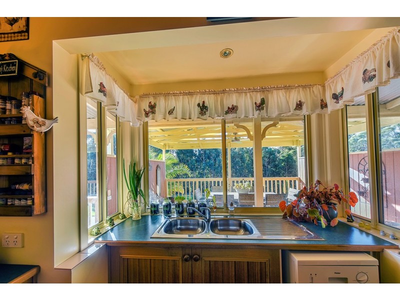 24 Tranquil Court, Lakes Entrance VIC 3909