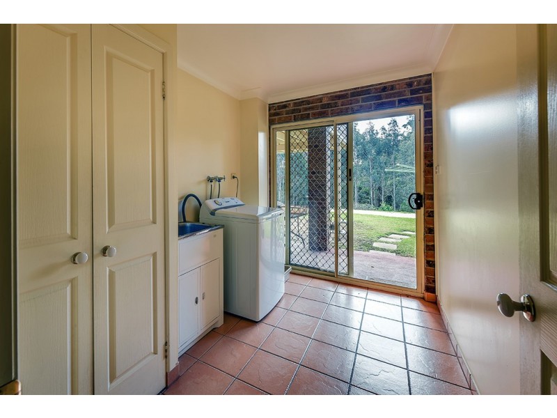 24 Tranquil Court, Lakes Entrance VIC 3909