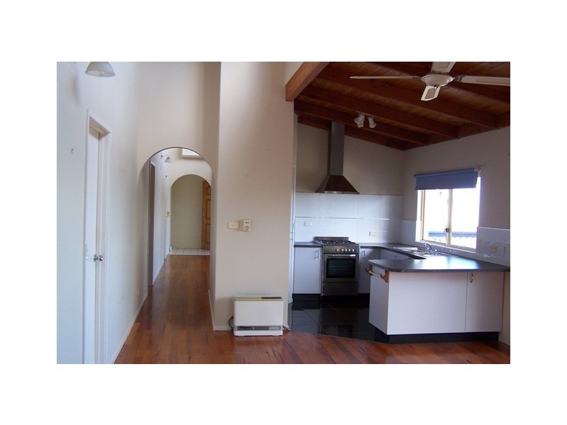 40 Nautilus Way, Lakes Entrance VIC 3909