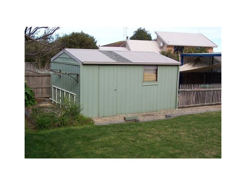 40 Nautilus Way, Lakes Entrance VIC 3909