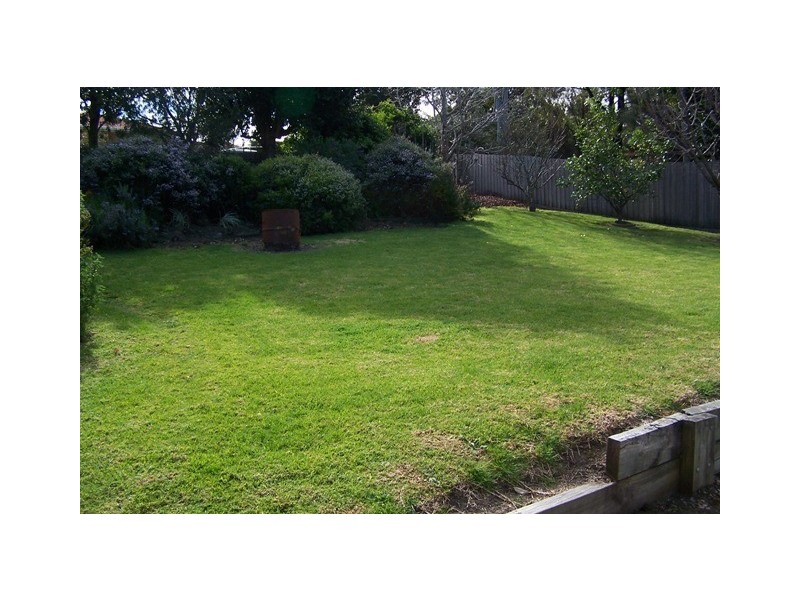 40 Nautilus Way, Lakes Entrance VIC 3909