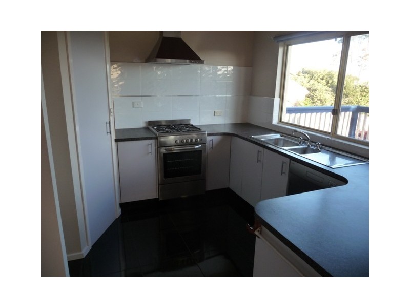 40 Nautilus Way, Lakes Entrance VIC 3909