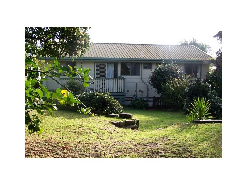 16 Nautilus way, Lakes Entrance VIC 3909