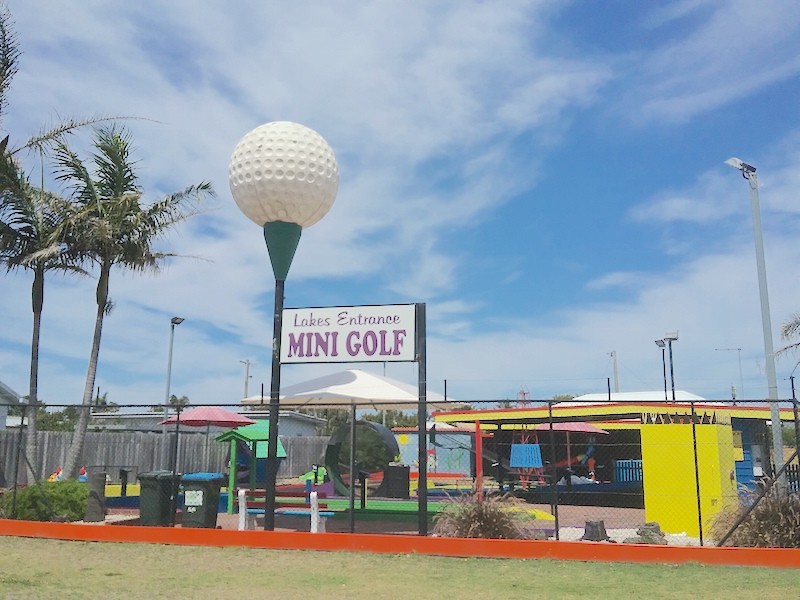 56 Roadnight Street, Lakes Entrance VIC 3909