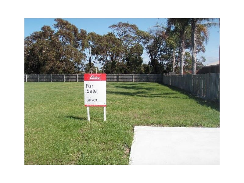 13 Merrangbaur Street, Lakes Entrance VIC 3909
