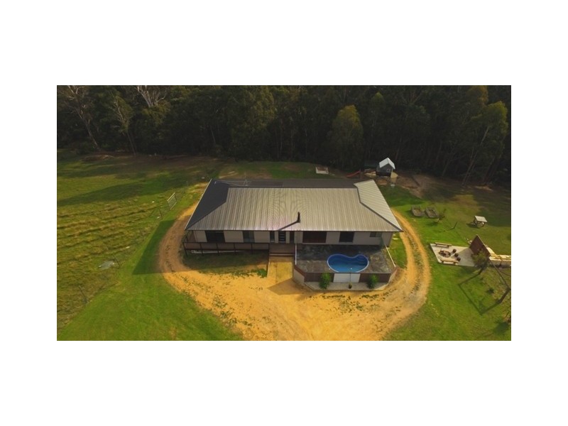 12 Mitchelson Court, Lakes Entrance VIC 3909