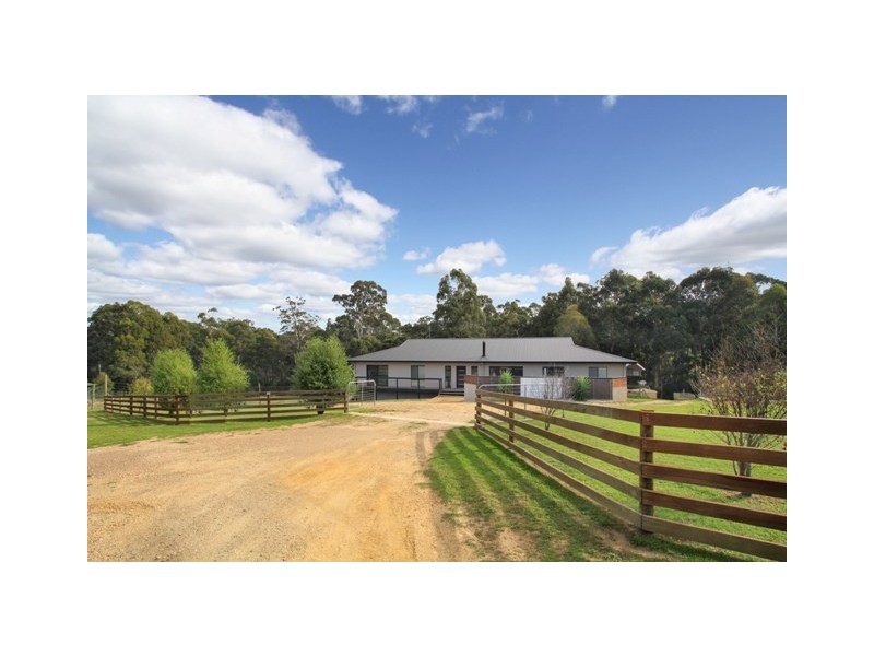 12 Mitchelson Court, Lakes Entrance VIC 3909