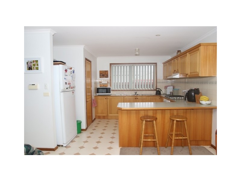 27 Stirling Drive, Lakes Entrance VIC 3909