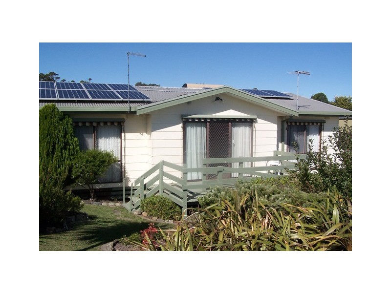 48 McCullough Street, Lakes Entrance VIC 3909