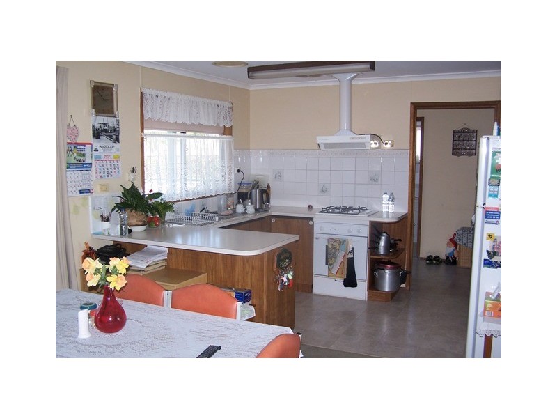 48 McCullough Street, Lakes Entrance VIC 3909