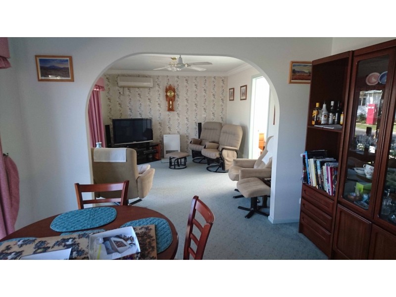 50 / 86 Golf Links Road, Lakes Entrance VIC 3909