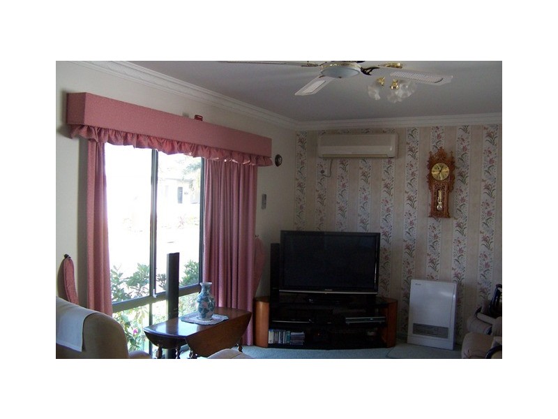 50 / 86 Golf Links Road, Lakes Entrance VIC 3909