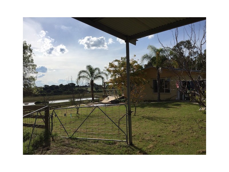 325 Punt Road, Metung VIC 3904