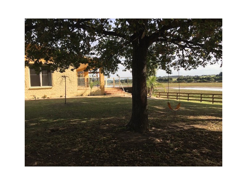 325 Punt Road, Metung VIC 3904