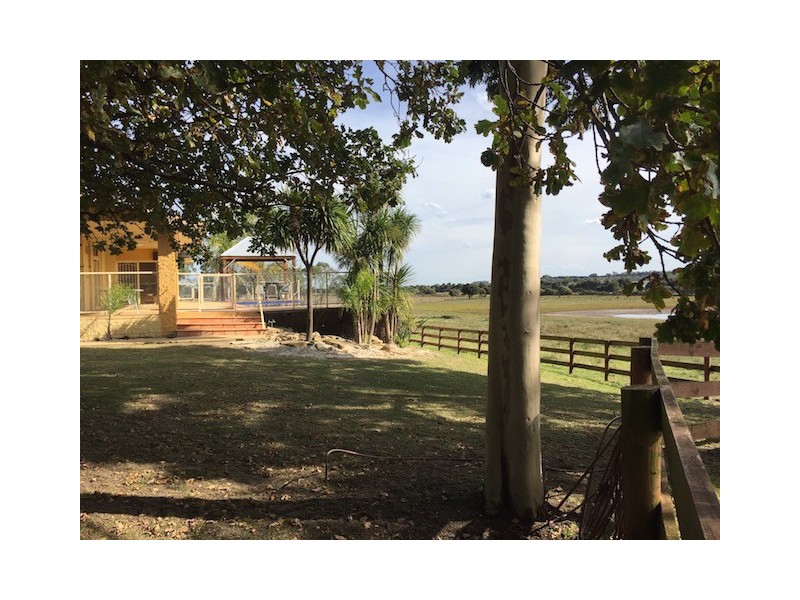 325 Punt Road, Metung VIC 3904