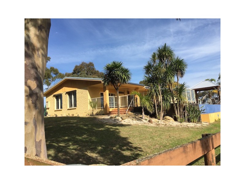 325 Punt Road, Metung VIC 3904