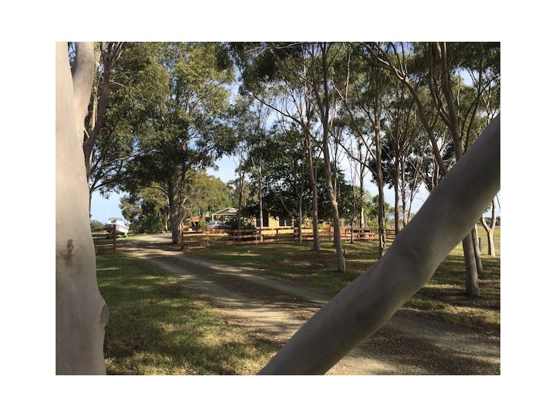 325 Punt Road, Metung VIC 3904