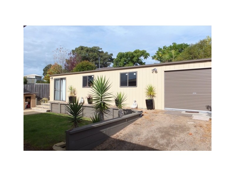 176 ALBATROSS ROAD, Kalimna VIC 3909