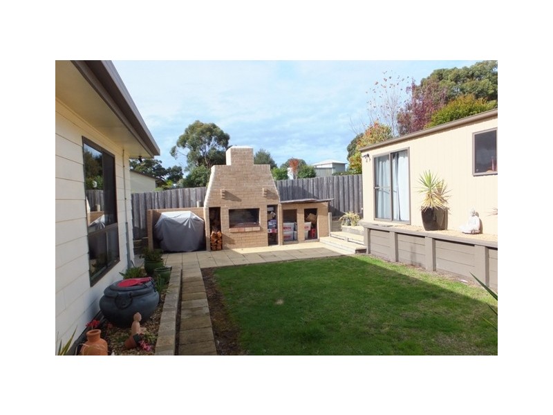 176 ALBATROSS ROAD, Kalimna VIC 3909