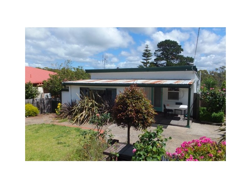 45 OCEAN VIEW PARADE, Lakes Entrance VIC 3909