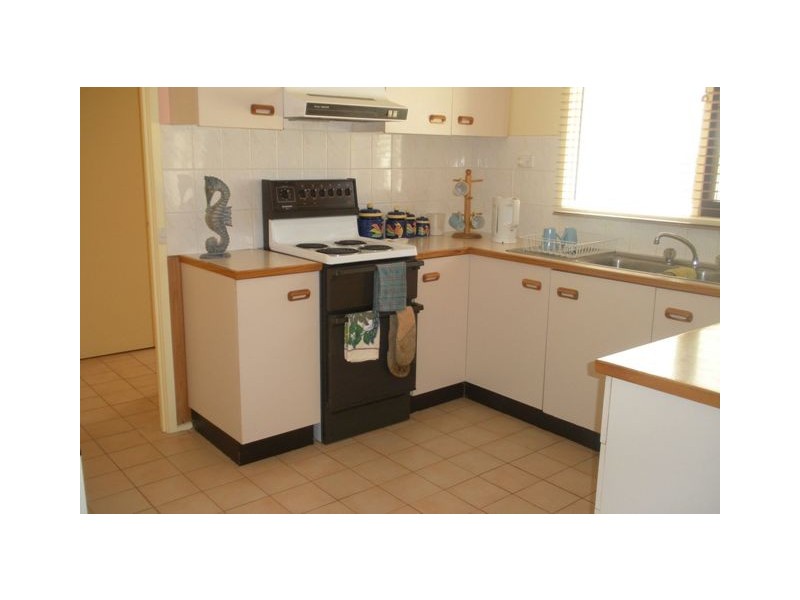 133 GOLF LINKS ROAD, Lakes Entrance VIC 3909