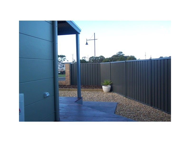 9 Penang Boardwalk, Lakes Entrance VIC 3909