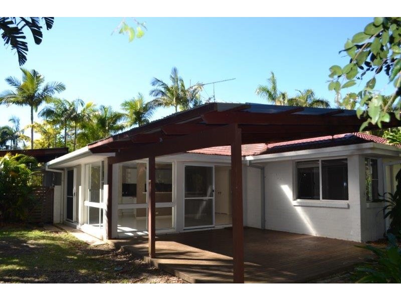 23 Wirree Drive, Ocean Shores NSW 2483