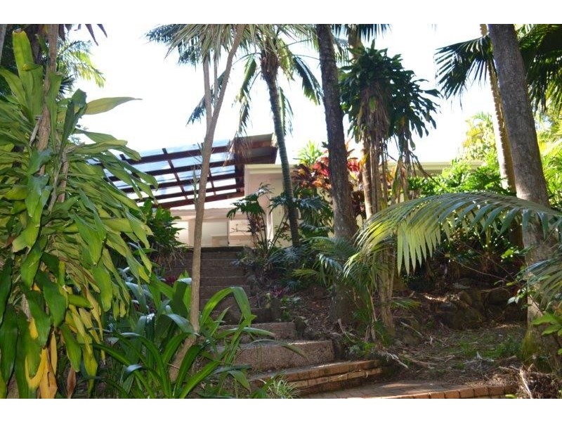 23 Wirree Drive, Ocean Shores NSW 2483