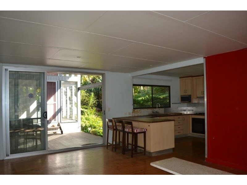 10 Royal Avenue, South Golden Beach NSW 2483