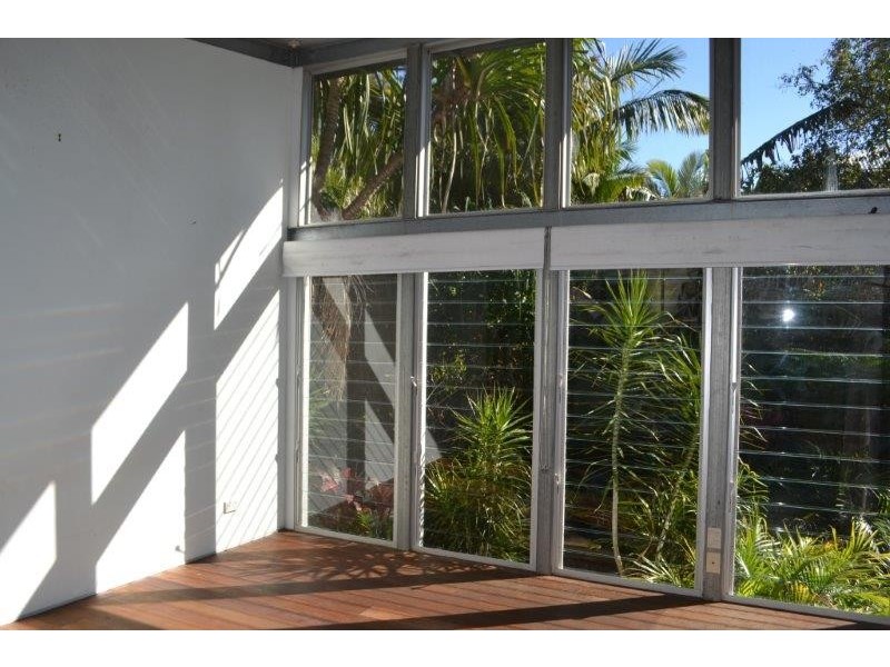 10 Royal Avenue, South Golden Beach NSW 2483