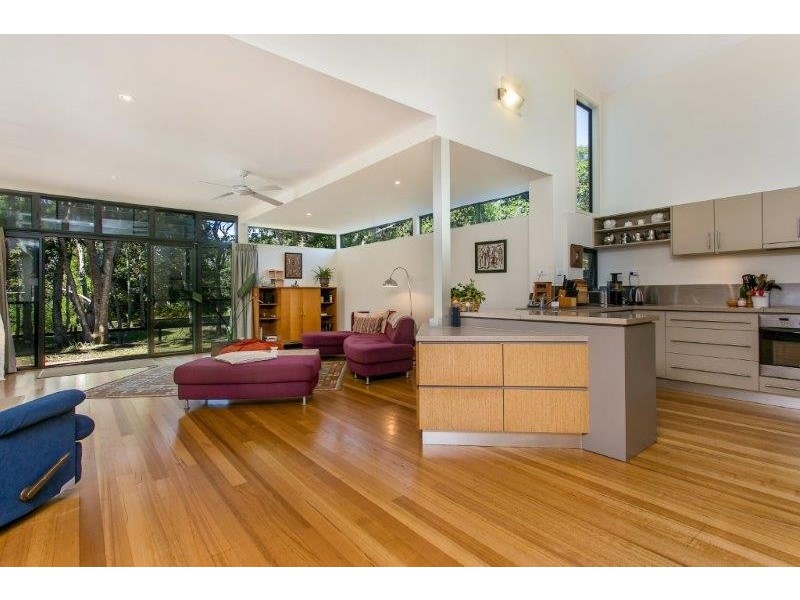 25 Muli Muli Avenue, Ocean Shores NSW 2483