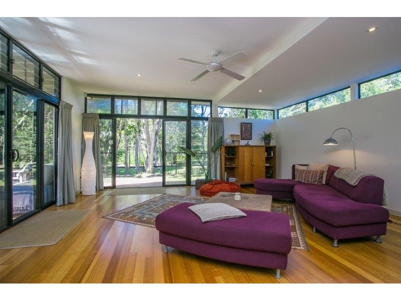 25 Muli Muli Avenue, Ocean Shores NSW 2483