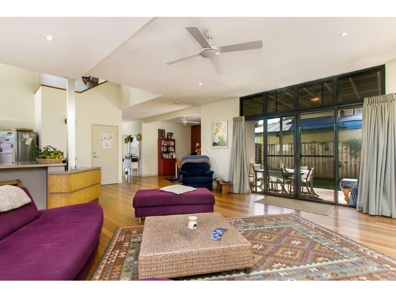 25 Muli Muli Avenue, Ocean Shores NSW 2483