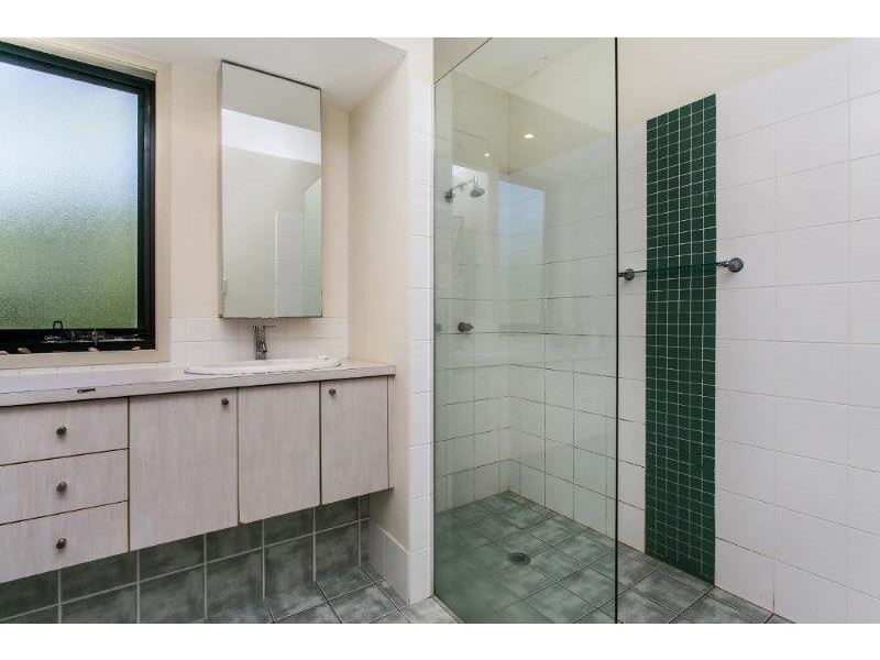 25 Muli Muli Avenue, Ocean Shores NSW 2483