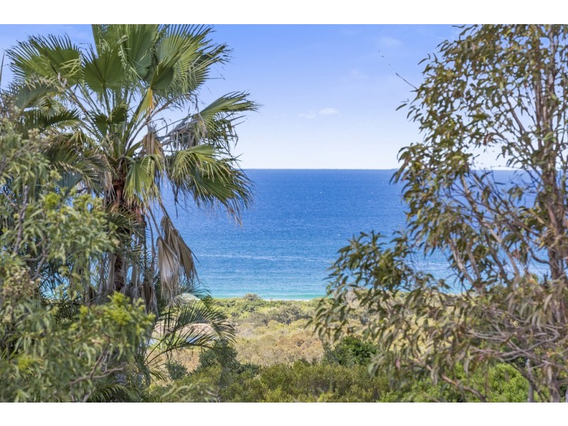 31 Goondooloo Drive, Ocean Shores NSW 2483