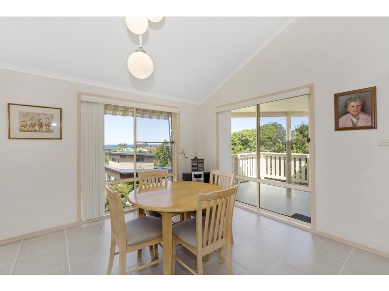 31 Goondooloo Drive, Ocean Shores NSW 2483