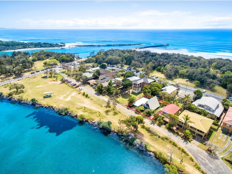 18 South Beach Road, Brunswick Heads NSW 2483