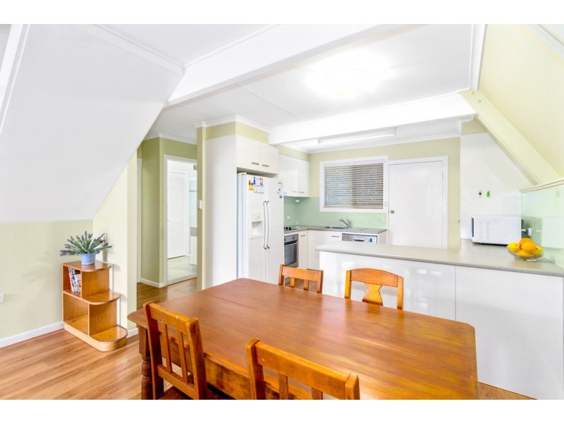 18 South Beach Road, Brunswick Heads NSW 2483