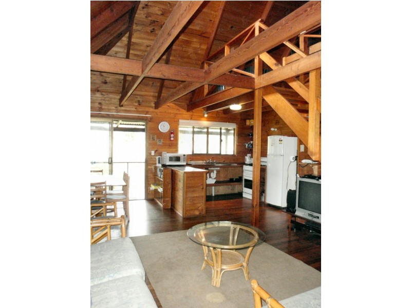 21 Beach Avenue, South Golden Beach NSW 2483