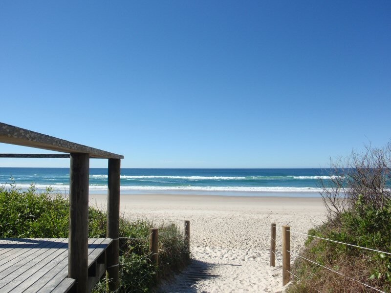 21 Beach Avenue, South Golden Beach NSW 2483