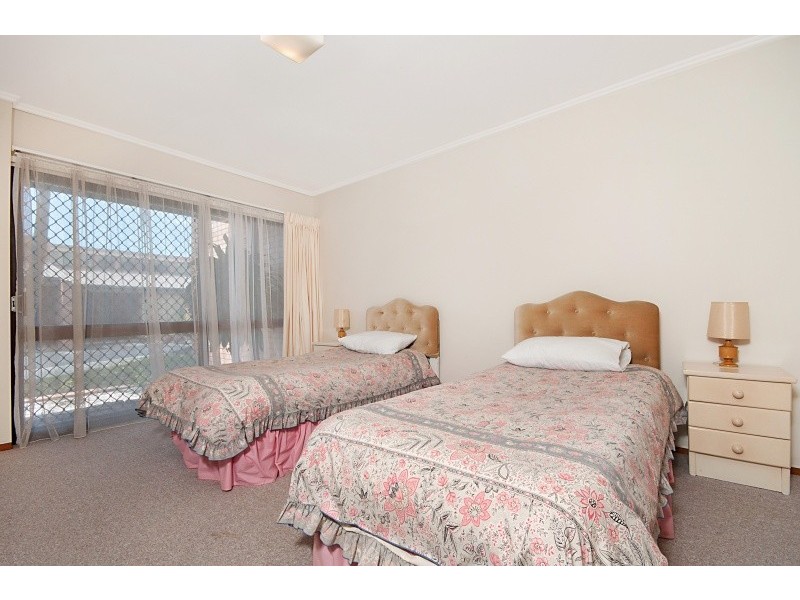 2 Langi Place, Ocean Shores NSW 2483