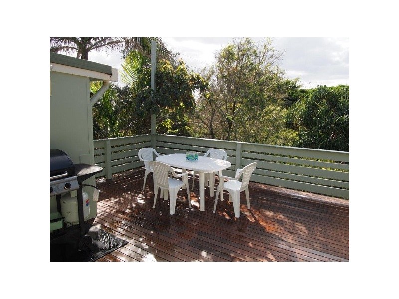 16 River Road, New Brighton NSW 2483